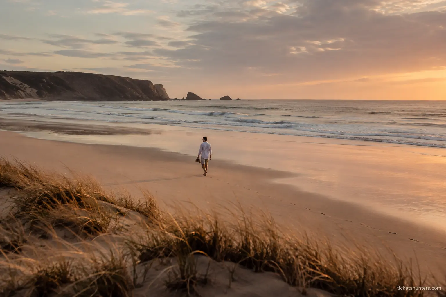 EUROPE'S BEACHS 2026 GUIDE 🏖️ 1 Quiet Atlantic beach Europe 2026 golden hour walk Portugal Algarve hidden coast